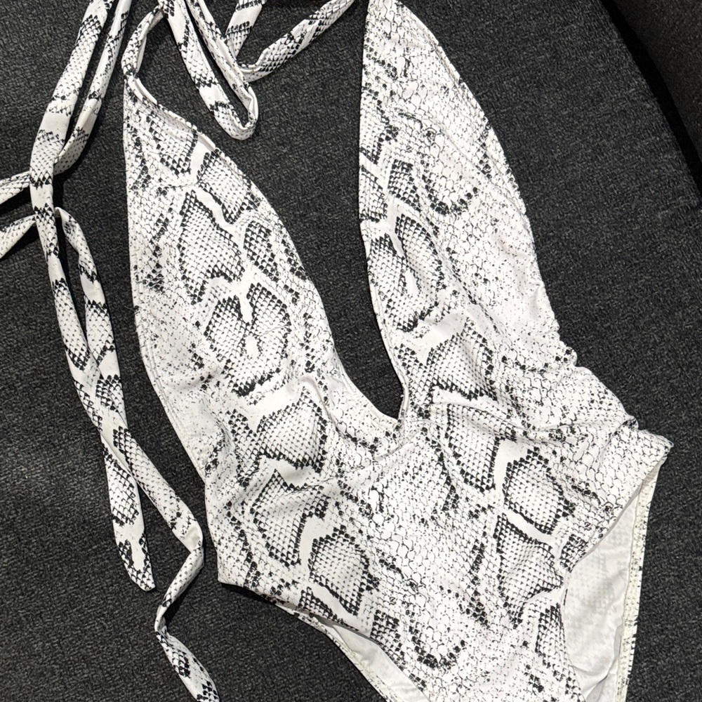 Sexy Snake Print Women's One Piece Deep Plunge Swimsuit - Picture 2 of 4
